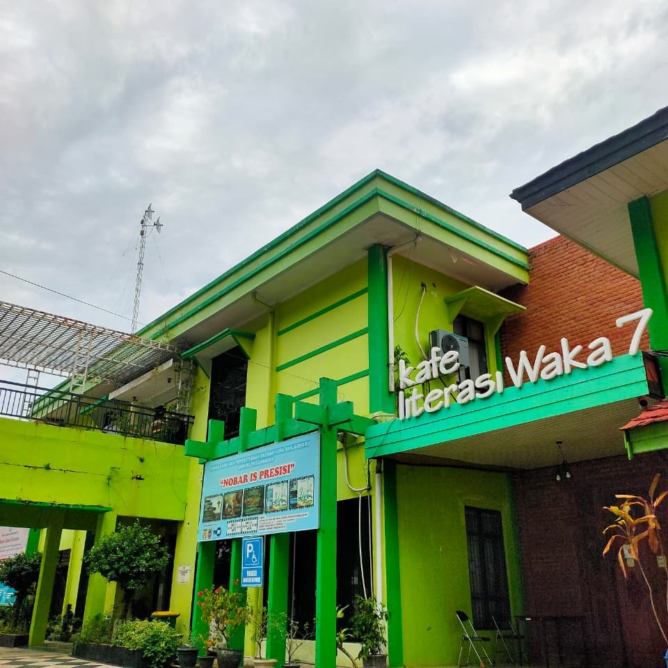 Gedung Dinas Arsip dan Perpustakaan Daerah